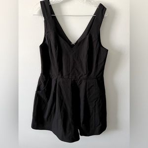 Black short romper sz XL